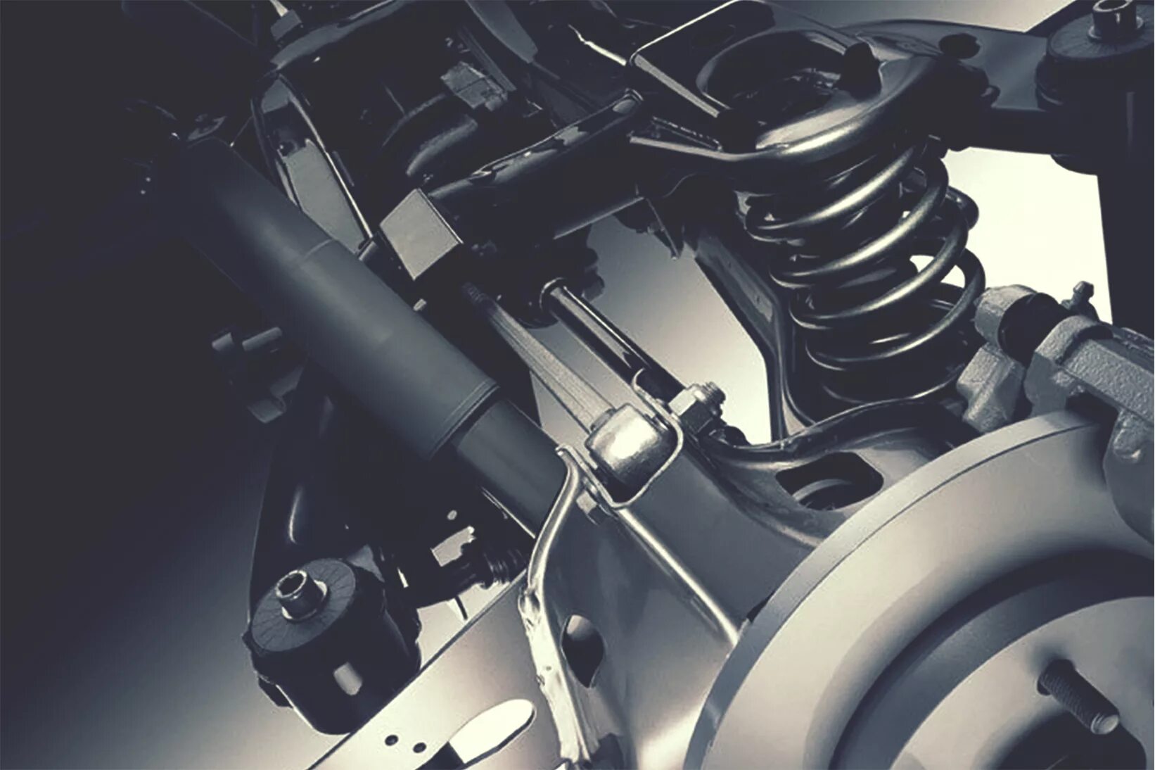 Mg tf suspension. Независимая подвеска макферсон. Поперечная рессора вольво. Многорычажная подвеска макферсон. Рендж ровер 2008 подвеска.