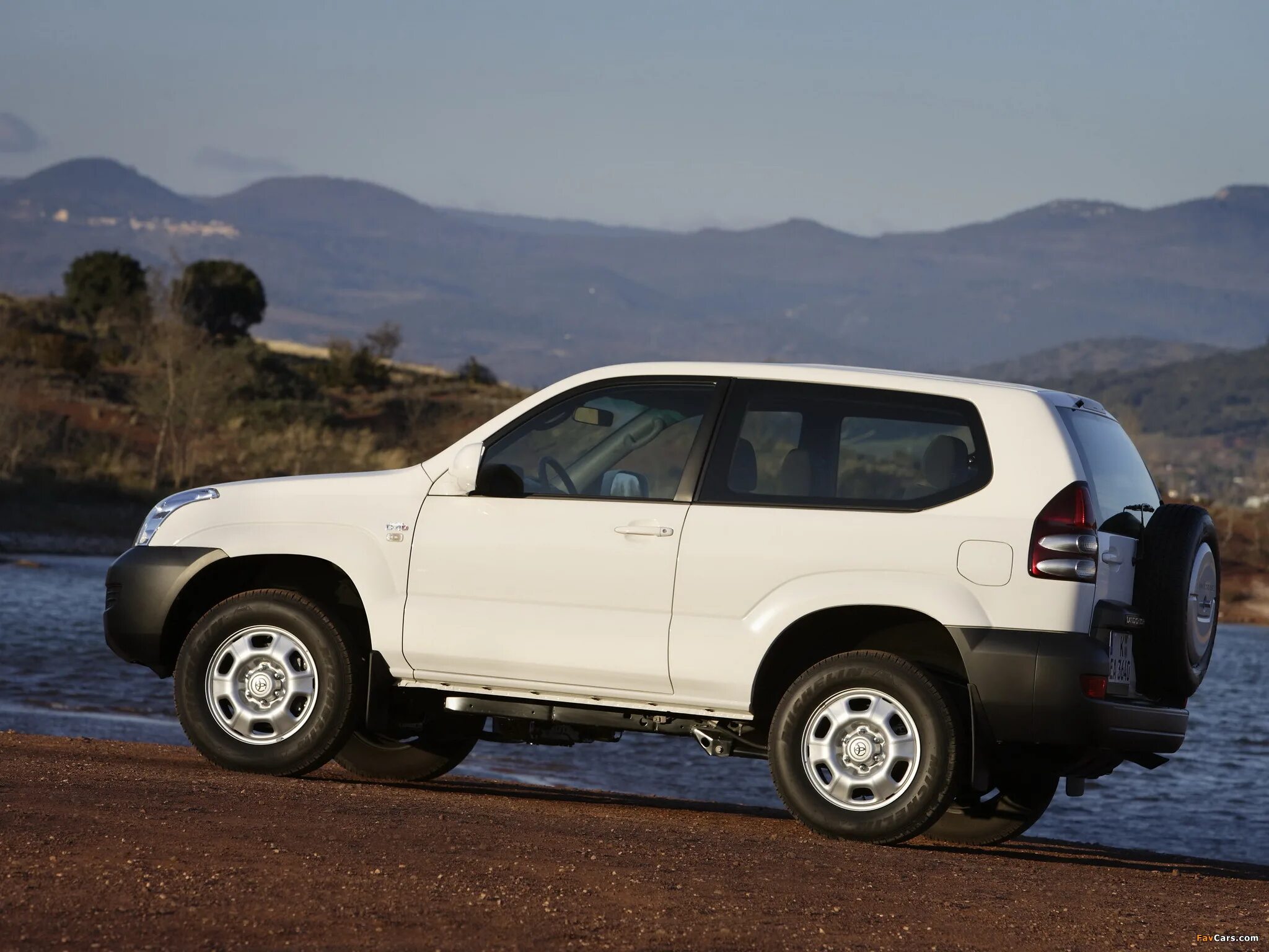 Toyota Land Cruiser Prado 120 3 Door. Toyota Land Cruiser Prado 120 GX. Toyota Land Cruiser Prado 2003. Toyota Land Cruiser 3 Door. 120 3.3