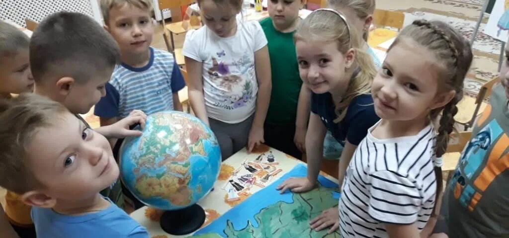 маленькие открытия. ребенок придумал идею. дети исследователи картины. маленькие открытия. ребенок исследователь.