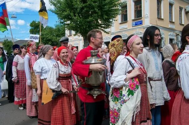 Киров население. Народности Кировской обл. Киров Кировская область население. Народы кировской области