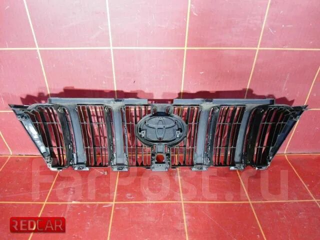 Решетка радиатора под камеру (13-) OEM 5310160C64 Toyota Land Cruiser Prado 150 