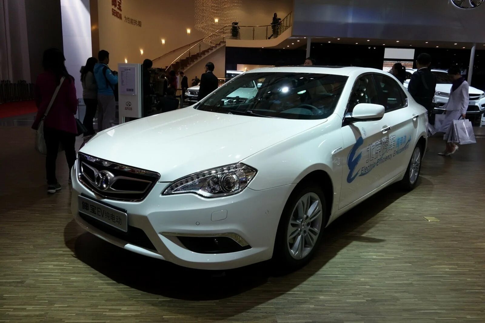 BAIC Saab. Китайская машина BAIC. Китайский седан BAIC. Senova d70.