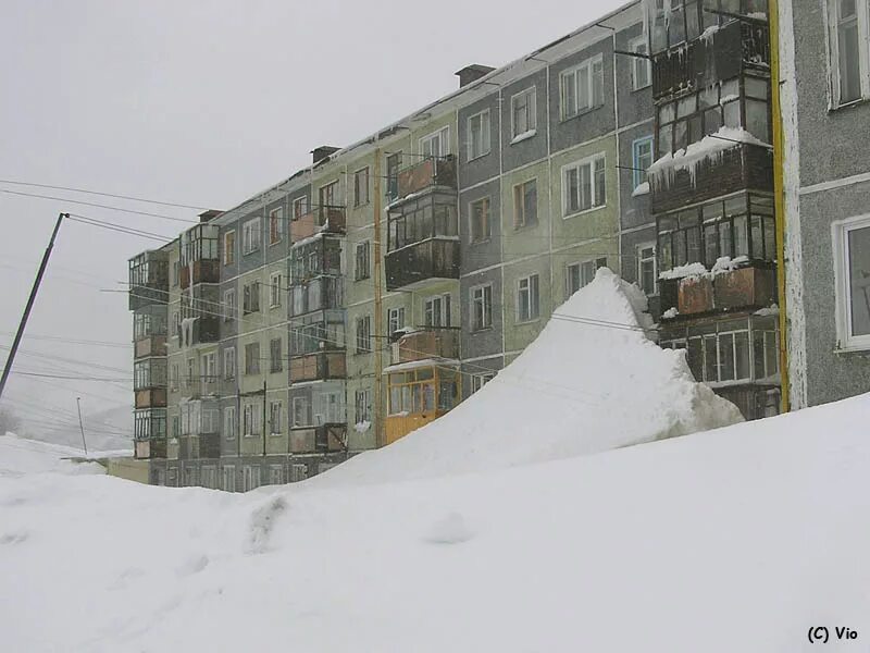 Петропавловск-Камчатский пятиэтажки. Петропавловск Камчатский хрущевки. Петропавловск-Камчатский сугробы. Снег в Петропавловске-Камчатском. Квартиры в пурге