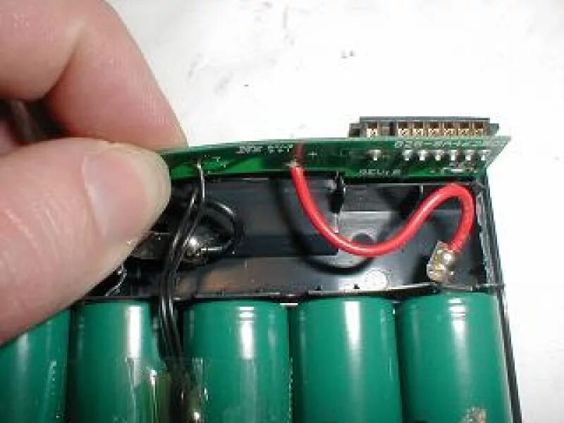 Как правильно подключить зарядное к аккумулятору. Как правильно подключить зарядное к аккумулятору. Как правильно подключить зарядное к аккумулятору. Как подключить 2 акб к зарядному устройству. Как правильно подключить зарядное к аккумулятору.