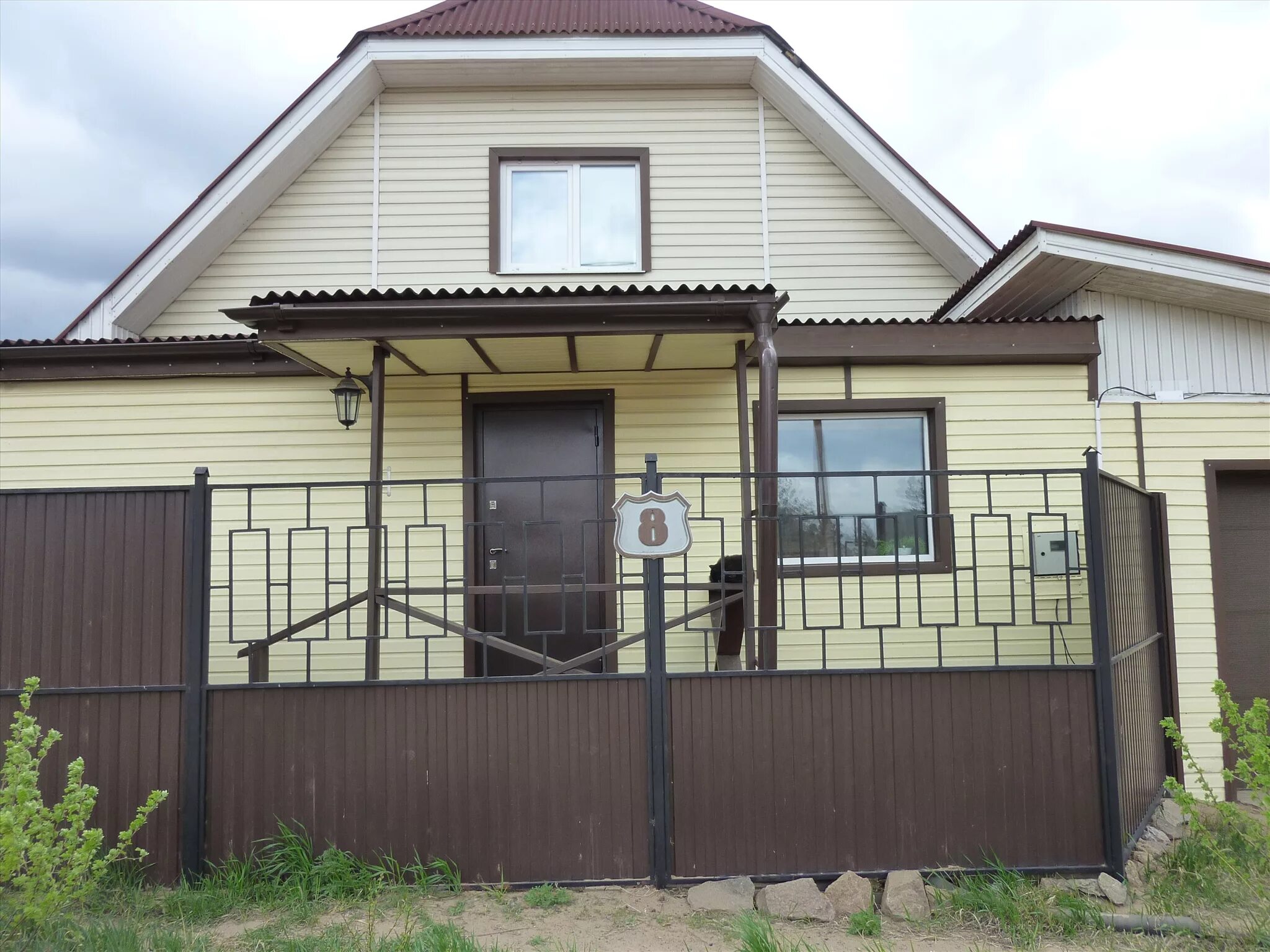 Дома благоустроенные улан удэ. Нижний саянтуй вахмистрово улан-удэ. Улан-удэ дома. Агинские благоустроенные дома. Дома в истоке улан удэ.