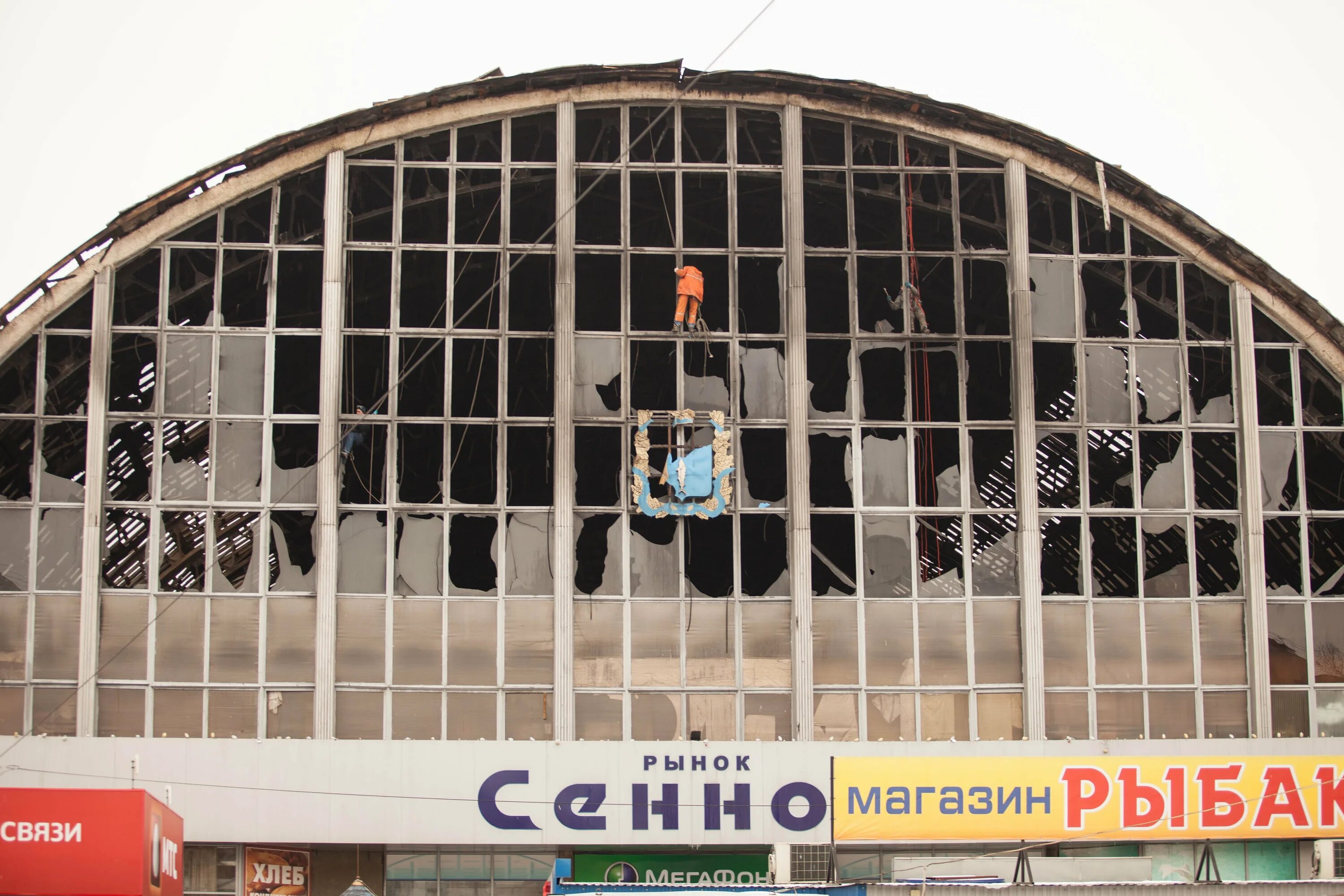 Сенной рынок краснодар. Старый сенной рынок краснодар. Базар (рынок). Запчасти сенной. Запчасти сенной.