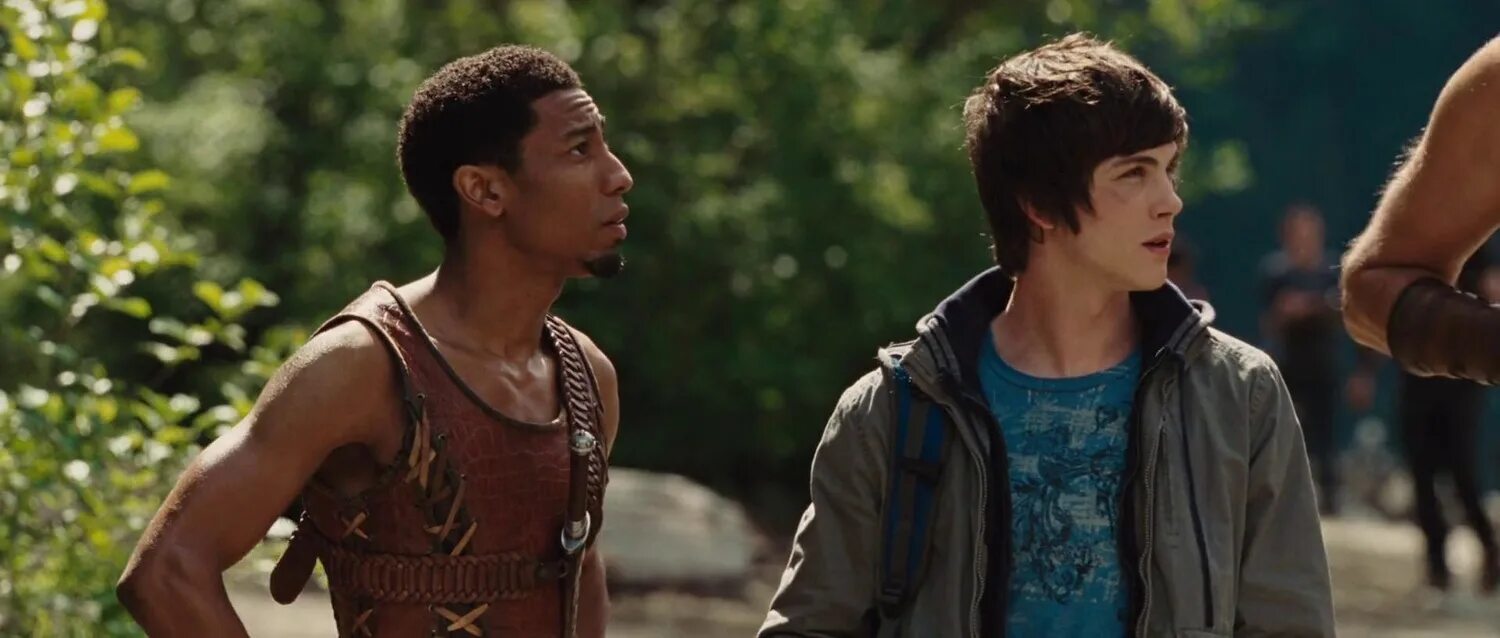 изабель фурман перси джексон. цербер перси джексон. S. перси джексон посейдон. перси джексон и последнее пророчество красивые скрины фильма.