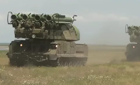 Подтягивают войска