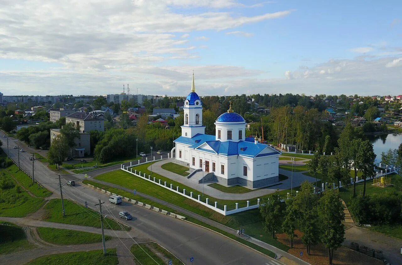 Добрянское поселение пермского края. Храм Пресвятой Богородицы Добрянка. Церковь Рождества Богородицы Добрянка. Церковь в Добрянке Пермский край.