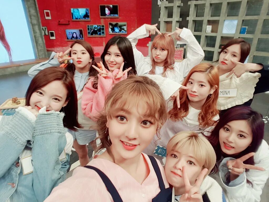 Дебют группы твайс. Twice the same. Twice the same. Twice the same. Twice the same.