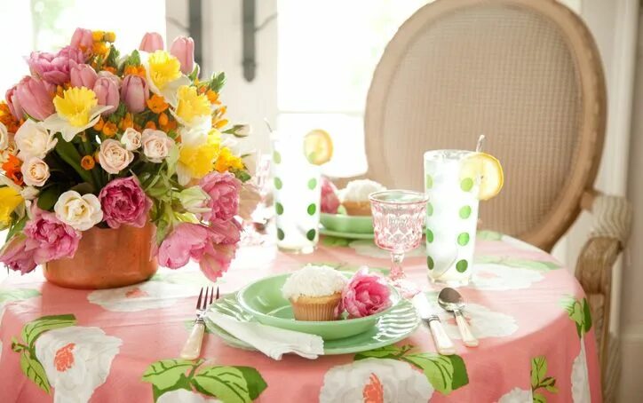 Spring table