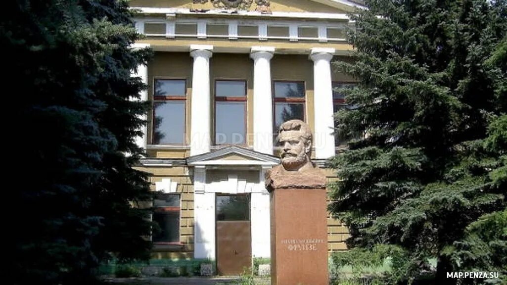 Улица гагарина пенза. Зиф пенза. Фрунзе пенза. Бюст фрунзе в москве. Ул фрунзе 39 брянск.