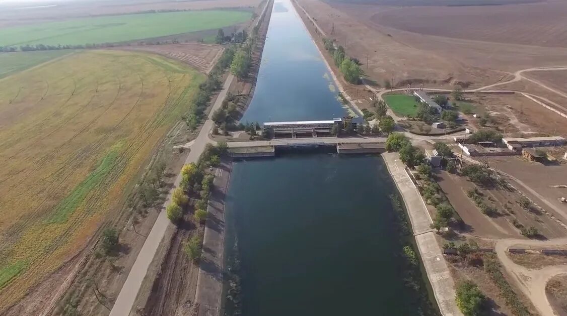 Краснознаменский канал. Северо-крымский канал каховка. Автозаводский магистральный канал. Каховский магистральный канал. Оросительный канал р-2 херсонская область.