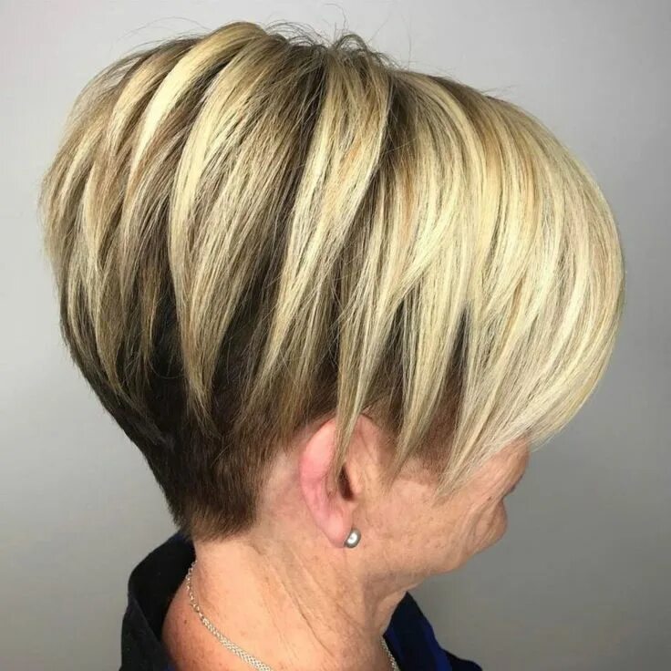 Короткие стрижки для женщин боб фото 50 Fresh Pixie Haircuts with Bangs Ideas for 2024 Thick hair styles, Short chopp