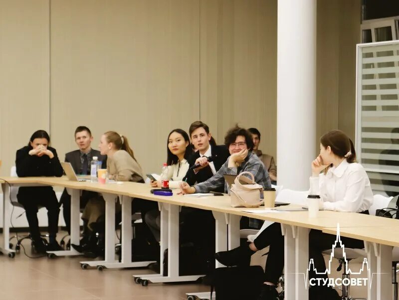 Мгу ломоносова эмблема. Студенческий совет мгу. Председатель мгу. Студсовет мгу. Студенческий мгу вектор.