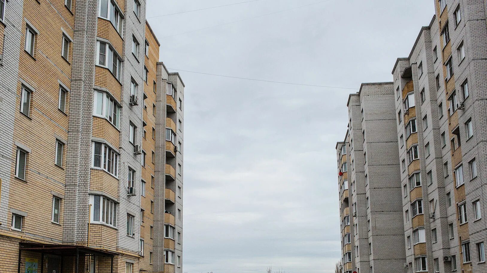 Воронеж управляющие компании жкх. Солнечная 26а новая усмань. воронежская 2 иркутск. улица солнечная новая усмань. новая усмань многоэтажки.