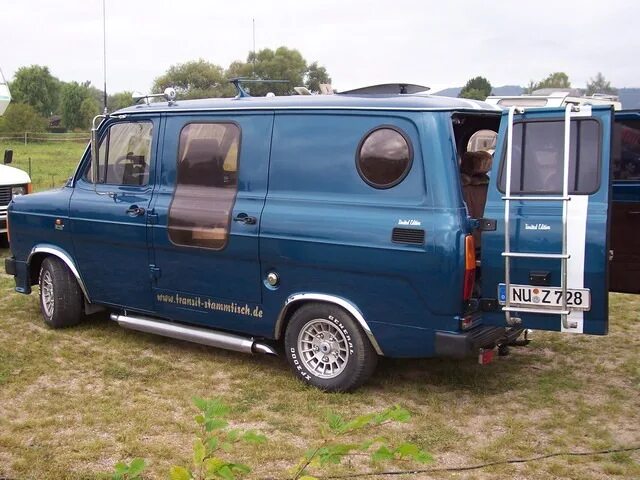 Форд транзит 1 купить. Ford Transit mk2. Форд Транзит мк1. Форд Транзит 1. Ford Transit Бегемот.