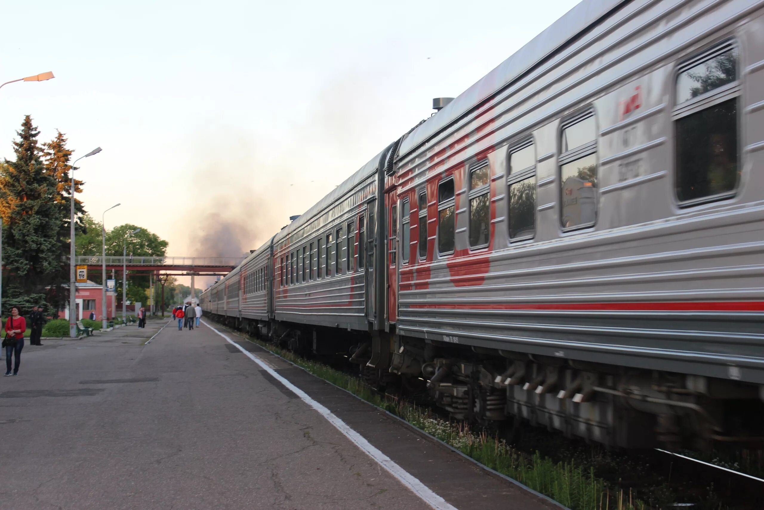 Станция угловка. Станция угловка новгородская область. Поезд санкт петербург угловка. Ласточка колпино великий новгород. Поезд санкт петербург угловка.