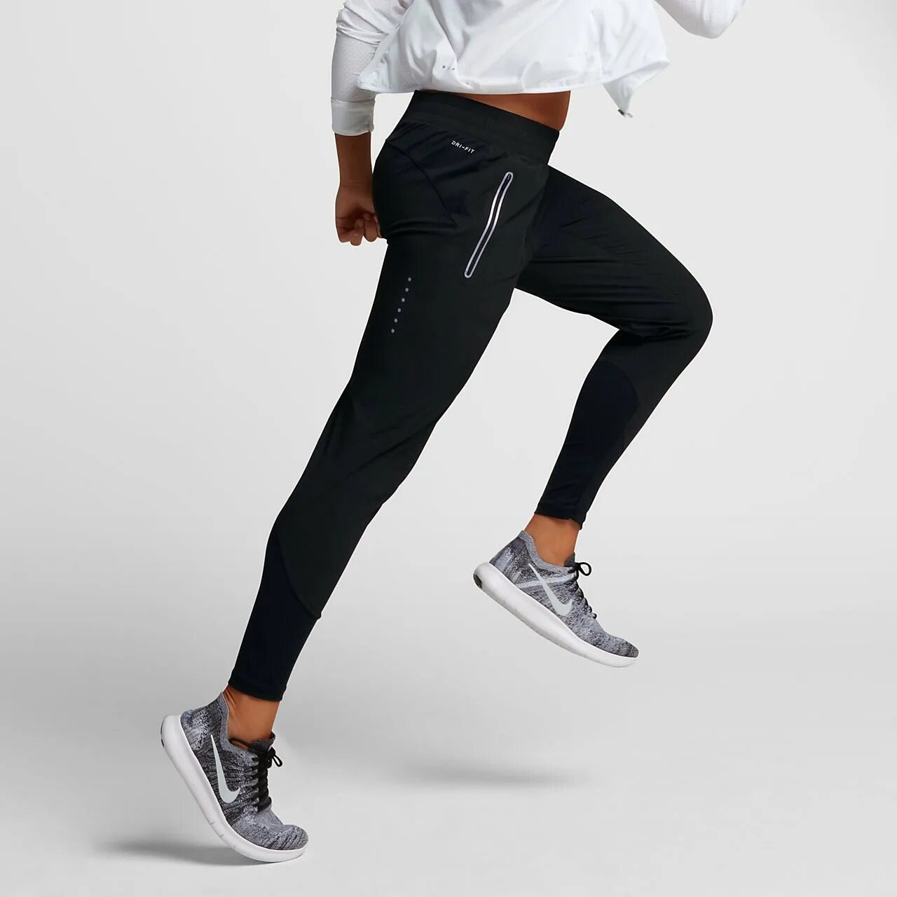 Спортивные nike женские. Найк про ДРИ фит штаны женские. Брюки Nike Swift Shield Running Pants women. Nike Run Swift женские. Брюки Nike women's Epic Pant.