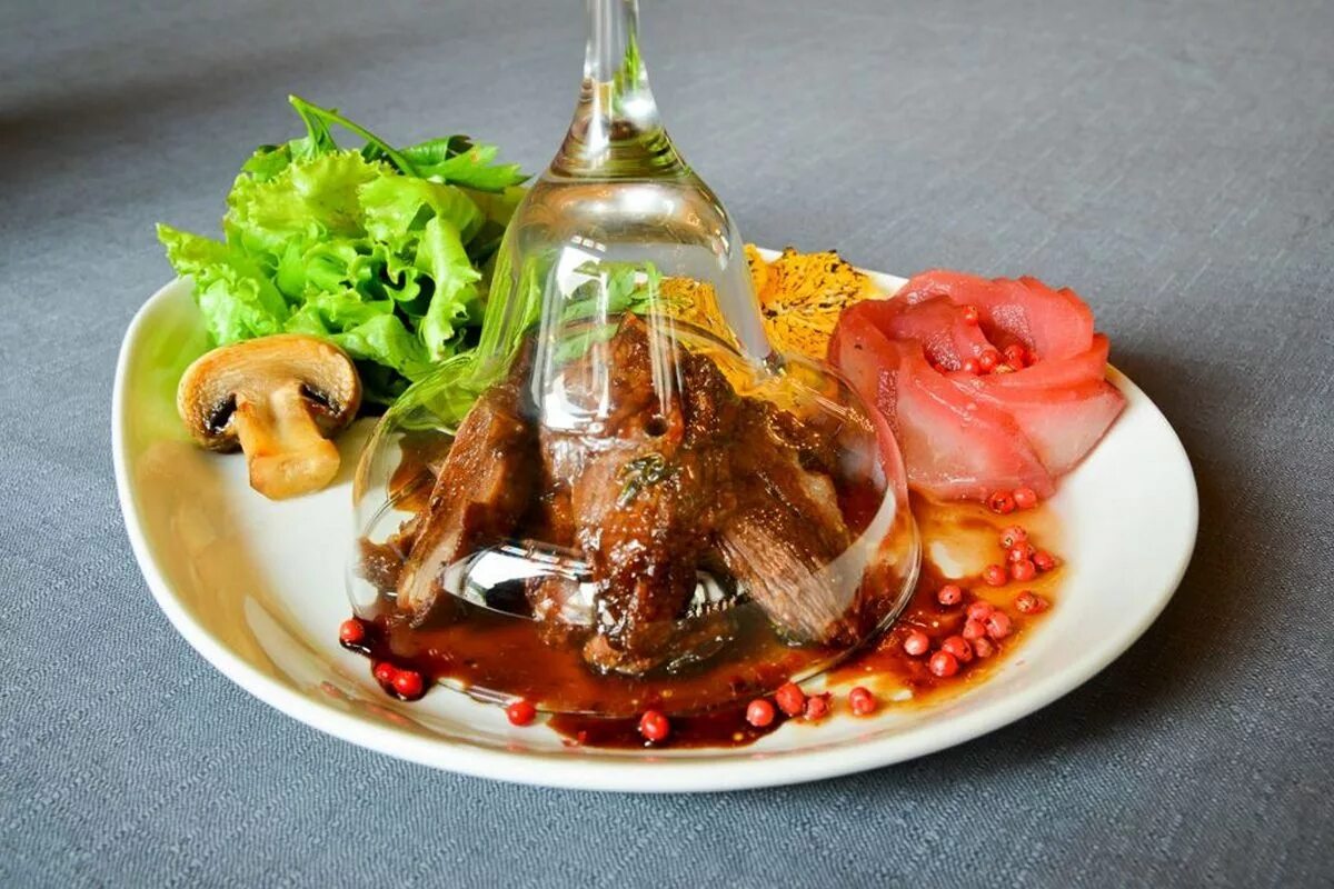 оленина бастурма. доставка еды белокуриха. мясные деликатесы бастурма. сыровяленая говядина. сыр с лисичками фирмы мясо марала.