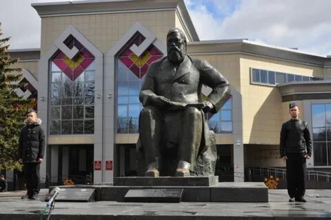 Памятник ивану яковлеву