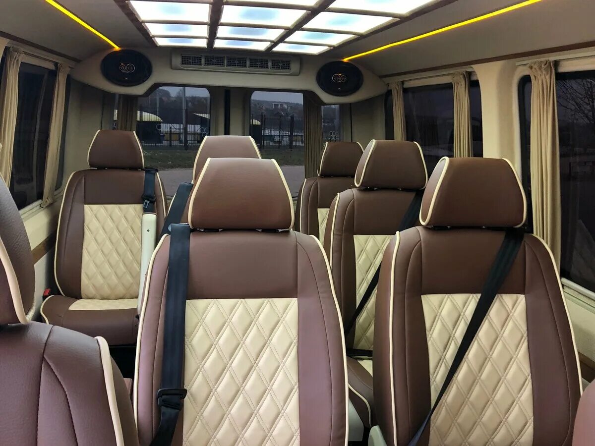 Микроавтобус газель next 8 мест. Газель некст пассажирский микроавтобус салон. Ситроен 8 местный. Форд транзит минибус. Пассажирский микроавтобус 8 мест.