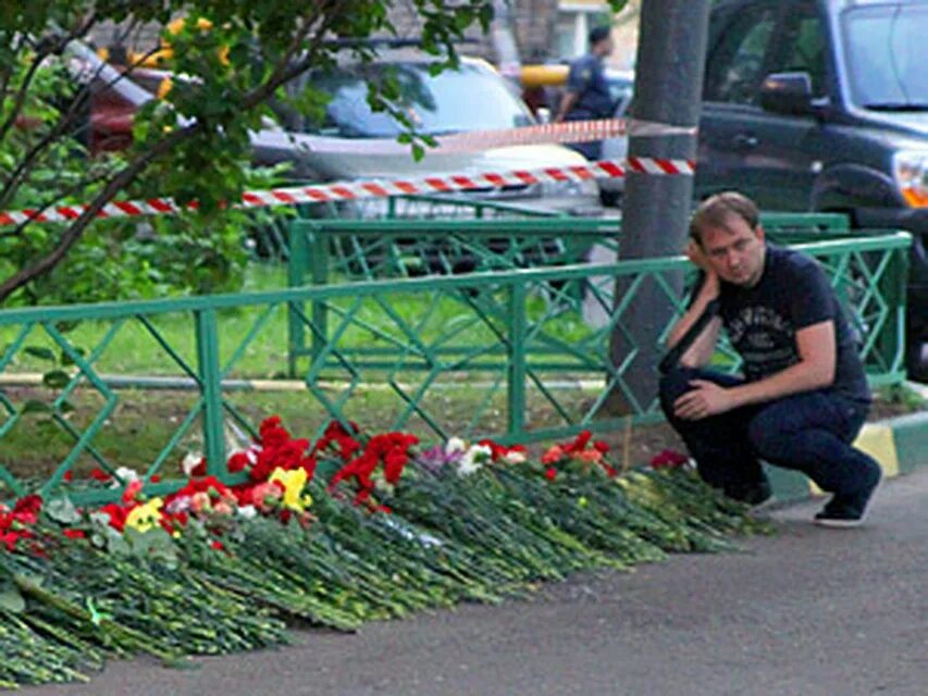 Жив ли буданов после удара. Похороны убийцы Юрия Буданова.