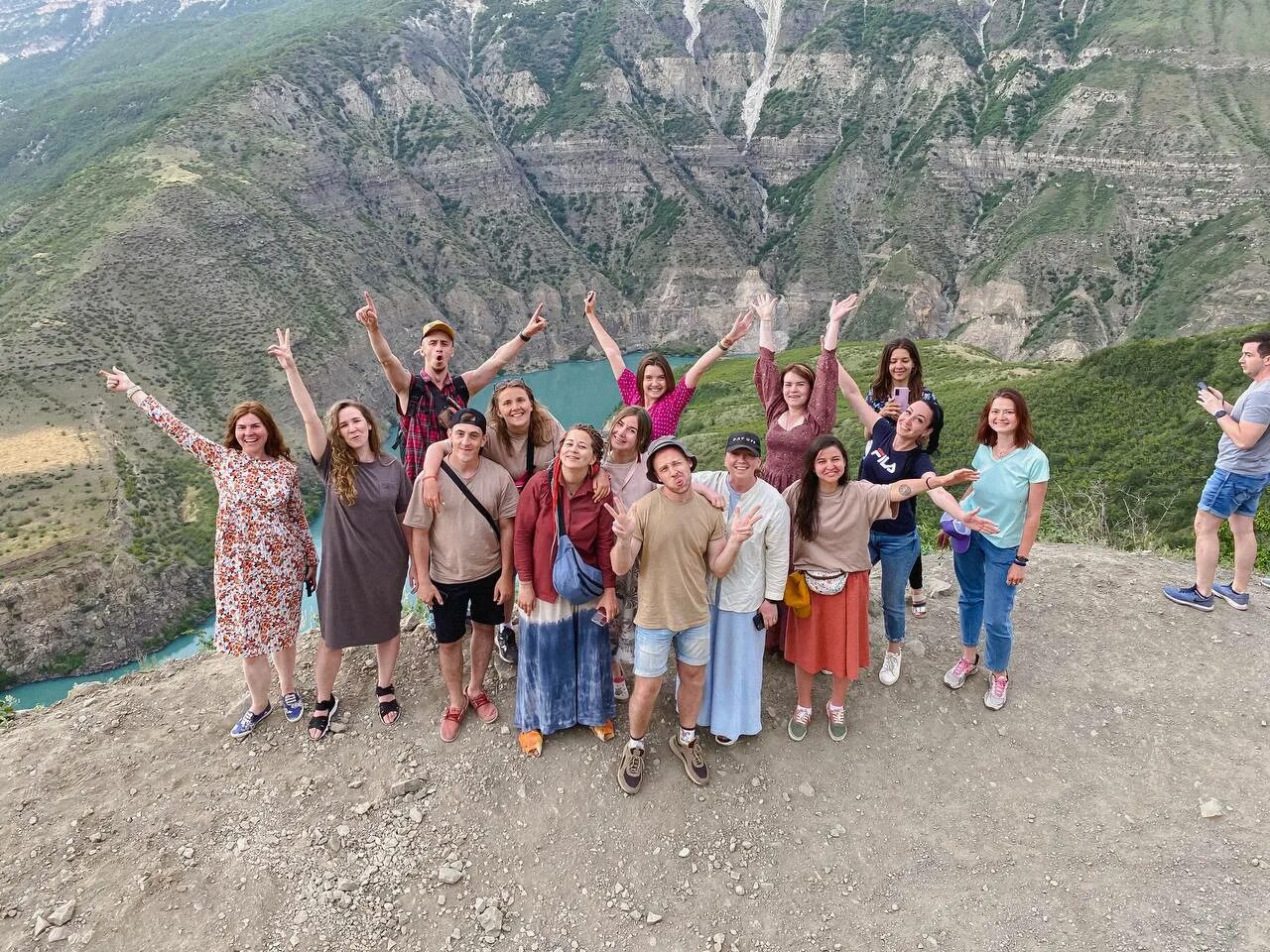 Дагестан туризм. Туристы в Дагестане. Путешествие по Дагестану. Сулакский каньон в Дагестане.