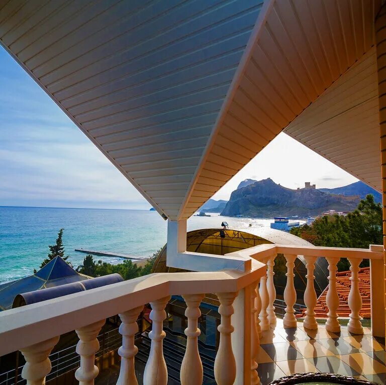 Прибой судак. Судак крым прибой. Прибой судак. Комплекс прибой судак. Судак прибой дискотека.