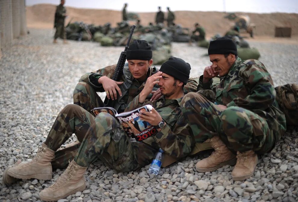 Военные 2012 года. Афганистанец Зинченко. Бойцы Афганистана. Афганские солдаты.