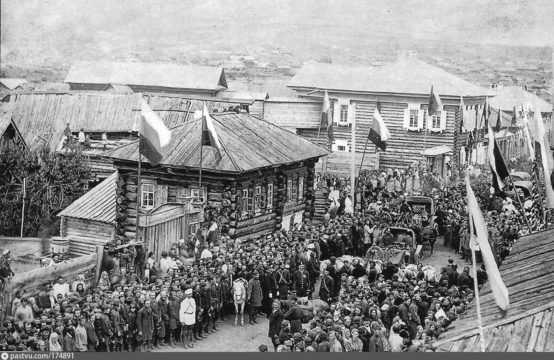 Сибирский тракт 18 века. Якутск 1632 год. Сибирь 19 век лес. Маршрут экспедиции миллера. Презентация про сибирь история.