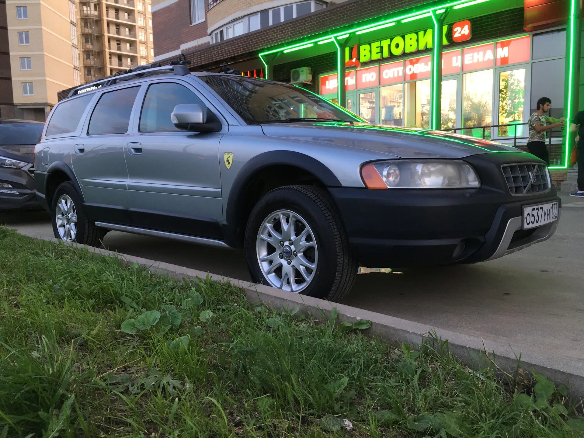 2000 2007 года. Xc70 2005. Xc90 на проставках Spa. Почему Вольво Дедовская машина.