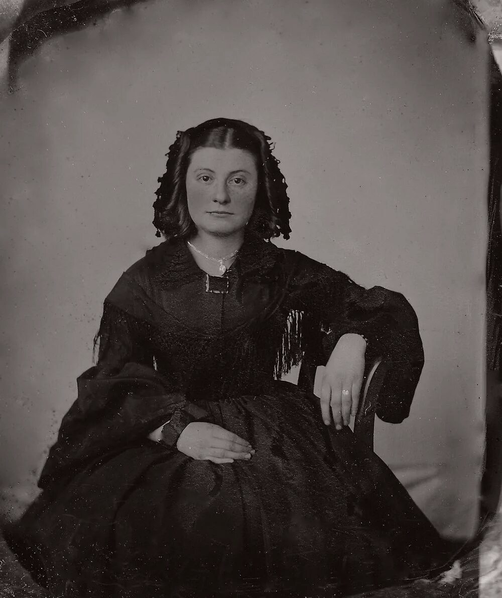 1800 х годах. Дагерротип 1839. Девушки викторианской эпохи. Женщины 1800 годов. Викторианская дама в трауре.