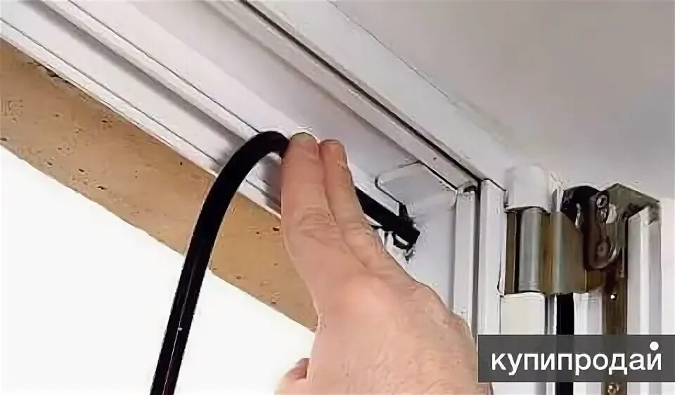 Замена уплотнителя на пластиковых дверях балкона