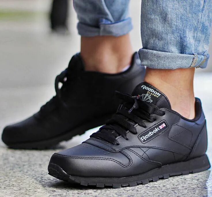 Reebok Classic черные. Reebok Classic Leather Black. Reebok Classic черные кожаные. Кроссовки мужские Reebok Classic Leather. Большие черные кроссовки