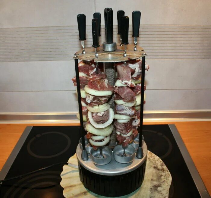 Мясо из электрошашлычницы. 25/220. Шашлык в электрошашлычнице. Электрошашлычница 1993. Электрошашлычница sakura.