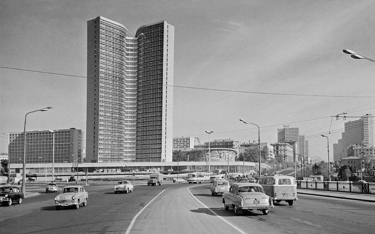 Калининский район москвы ссср. Посохин СЭВ. Здание СЭВ В Москве Архитектор Посохин. Здание СЭВ В Москве СССР. Здание СЭВ проспект Калинина.