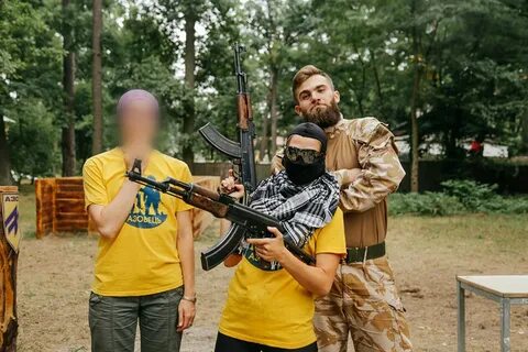 Азовцы