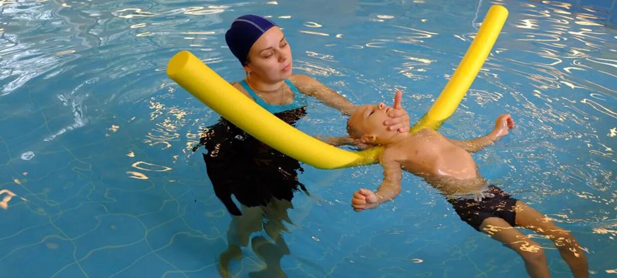 Гидрокинезотерапия ДЦП. Гидрокинезотерапия для детей. Реабилитация в бассейне. Плавание для детей с ДЦП. Дцп купание