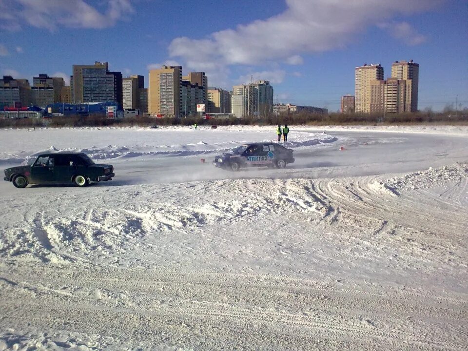 Алебашево дрифт Тюмень. Озеро Алебашево дрифт. Озеро Алебашево в Тюмени дрифт. Алебашево озеро Тюмень зимой.