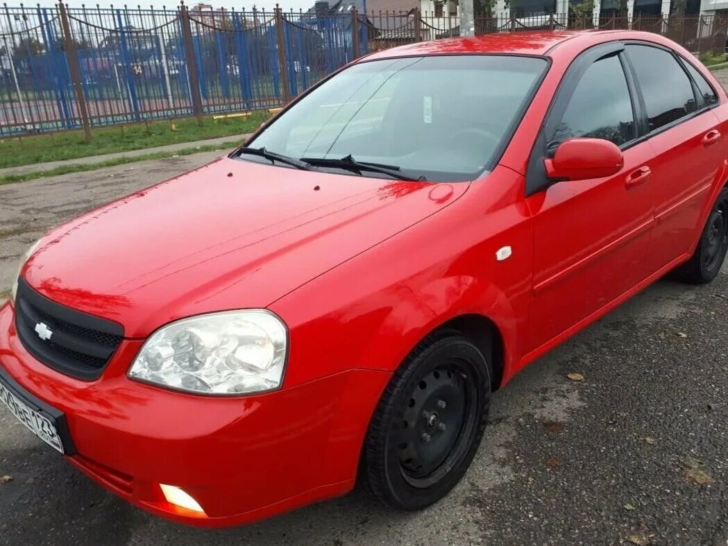 Куплю лачетти б у. Chevrolet Lacetti 2005. Лачетти седан 2005. Шевроле Лачетти седан 1.6 красная. Chevrolet Lacetti красный седан.