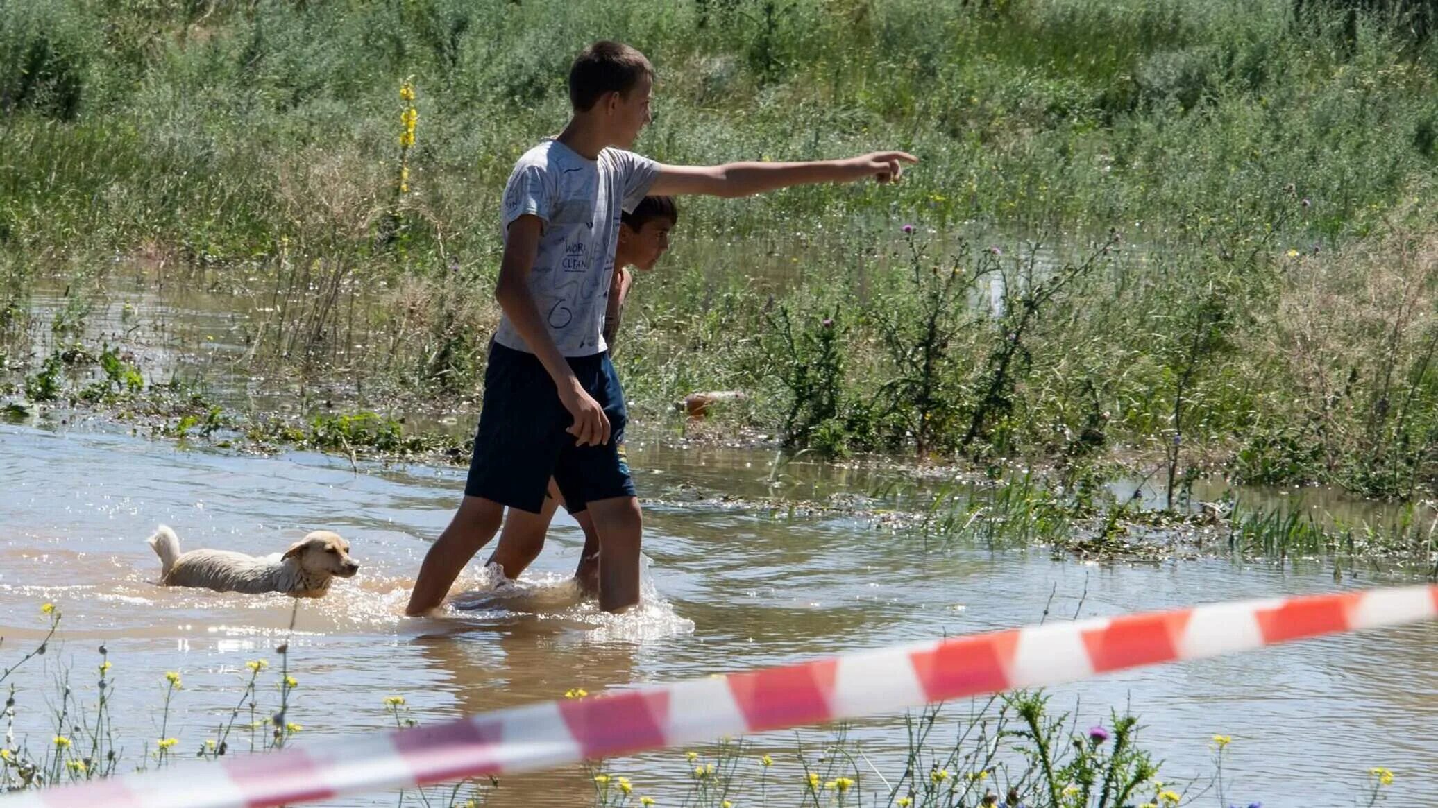 Наводнение в симферополе. Новоандреевка салгир. Потоп в новоандреевке. Новоандреевка салгир. Наводнение в симферополе сегодня.
