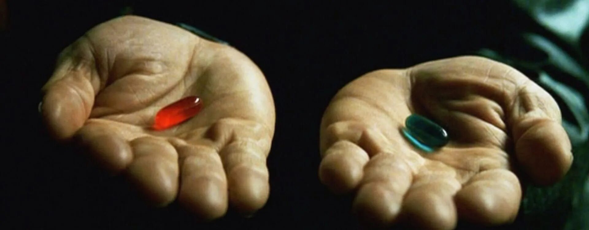 Две таблетки. Морфеус красная и синяя таблетка. Нео 2 таблетки. Нео 2 таблетки. Таблетка.