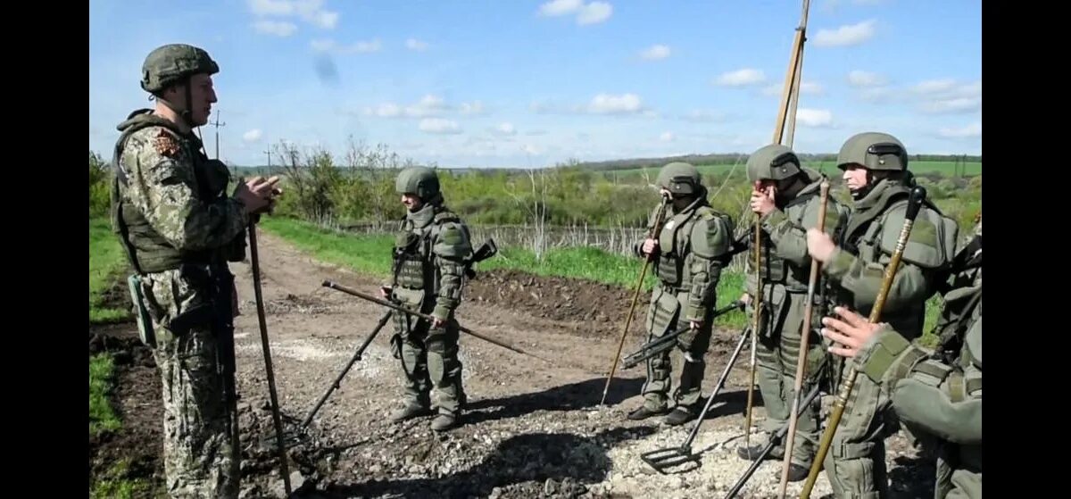 Саперная операция 11 букв. Инженерные войска на Украине. Инженерные войска саперы. Инженерные войска на Украине 2022. Инженерные войска разминируют территорию.