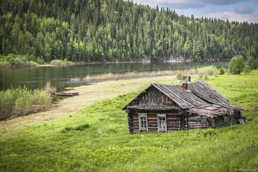 Край деревни 7. Вишера деревня Акчим. Акчим Пермский край деревня. Деревня Урал Башкирия. Заброшенные деревни Урала.