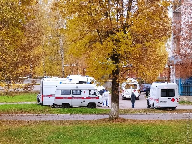 Как написать госпиталь. Госпиталь в лесу Тамбов. Развернутый госпиталь в приграничьи Курска. Шуйский роддом фото. Шуя роддом фото.