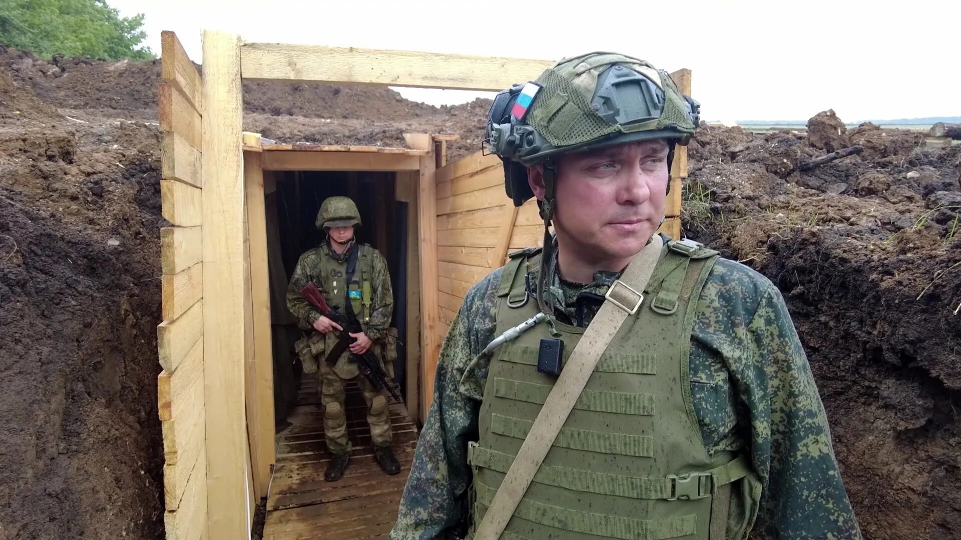Российские войска на передовой. Видимо с передовой. Видимо с передовой. Видимо с передовой. Видимо с передовой.