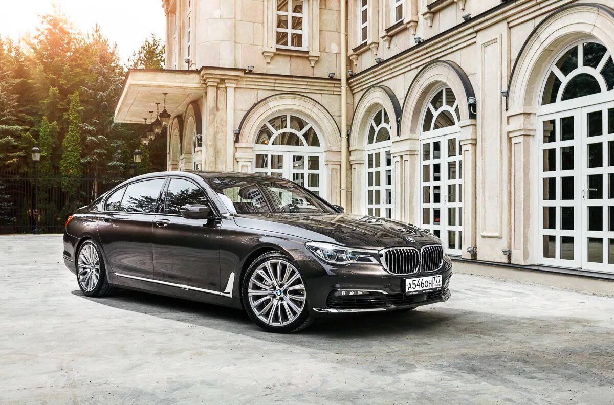 БМВ 7 седан. БМВ 7 g12. BMW g12 седан. BMW 7 G. Автомобиль года бизнес класс