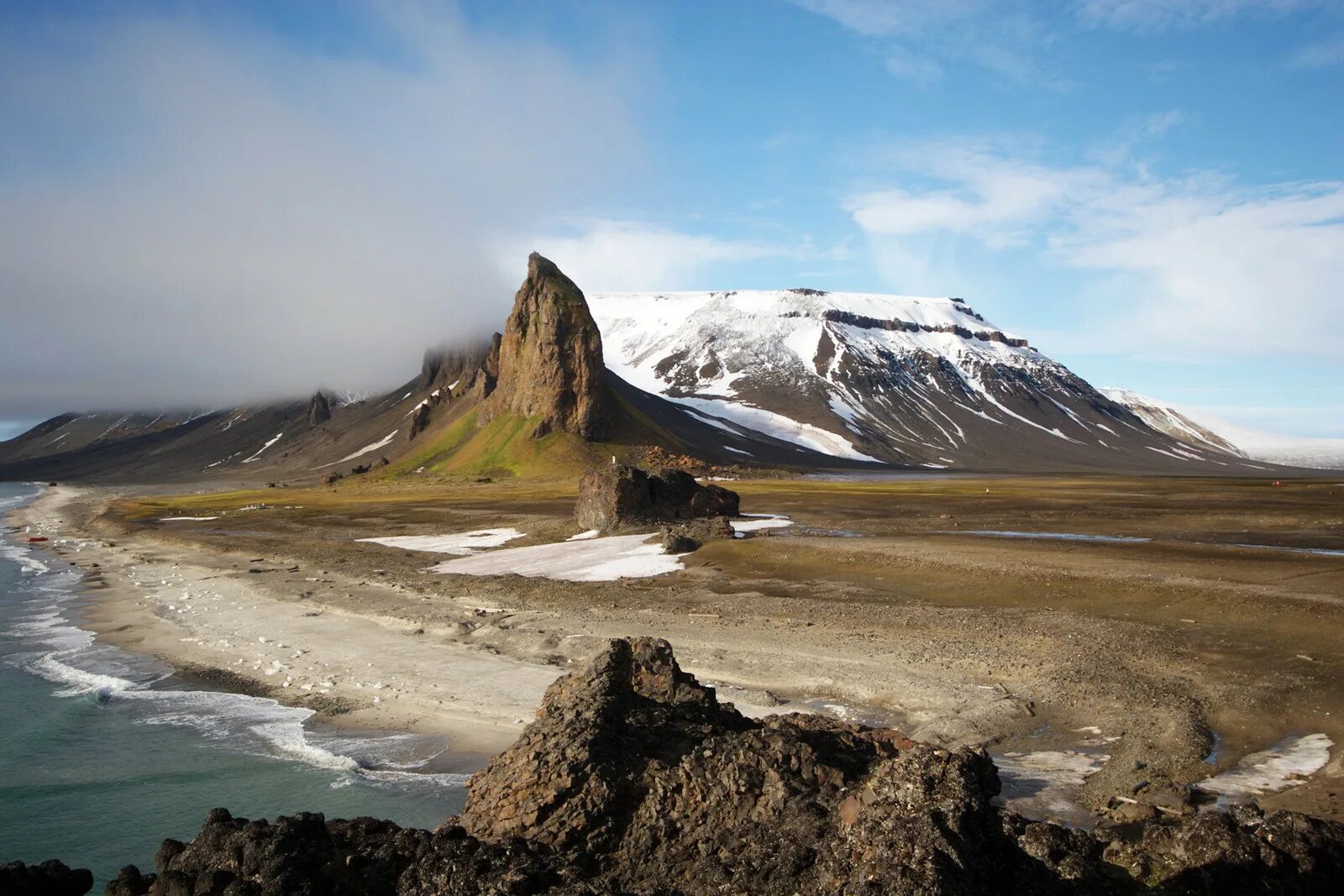 Заповедник земля франца иосифа. Земля франца иосифа. Самая высокая точка архипелага земля франца иосифа. Архипелаг земля франца-иосифа. Самая высокая точка архипелага земля франца иосифа.