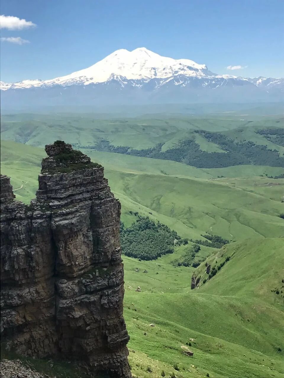 Красоты черкесска. Карачаево-Черкесская Республика. Карачаево-Черкесская горы. КЧР Республика горы. Плато Бермамыт.